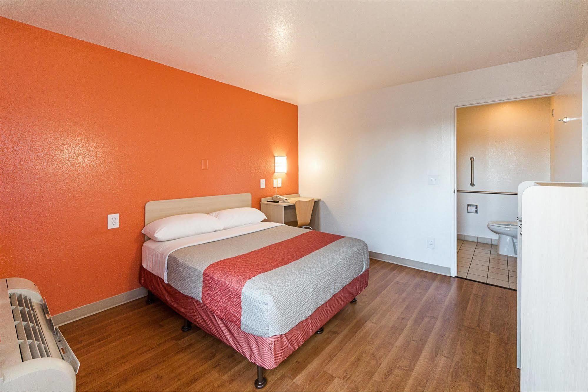 Motel 6-Mcallen, Tx ภายนอก รูปภาพ