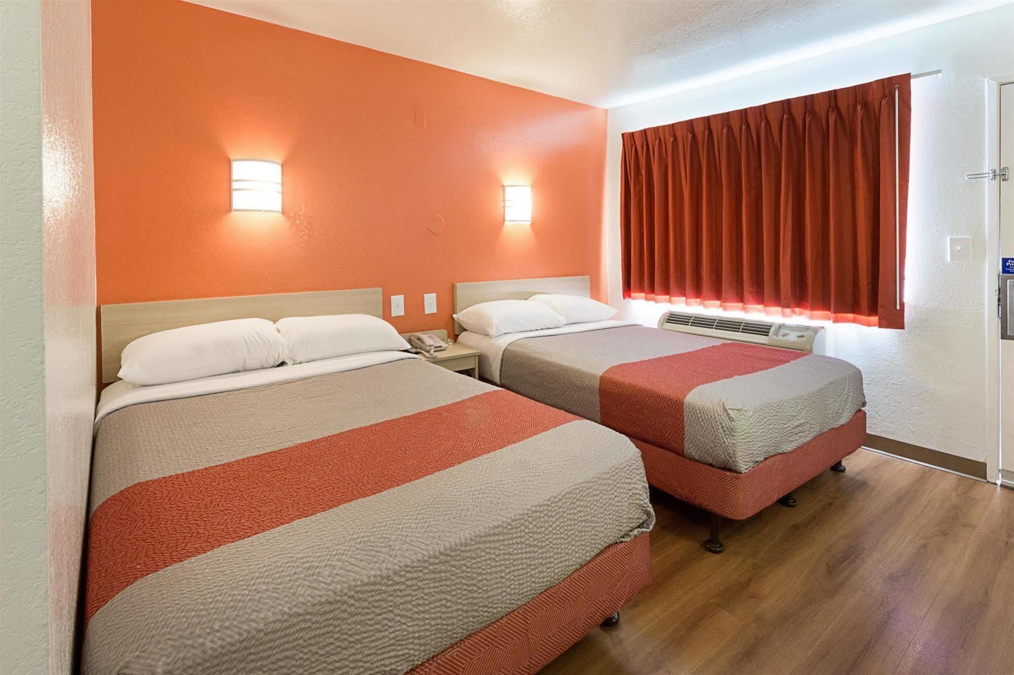 Motel 6-Mcallen, Tx ภายนอก รูปภาพ