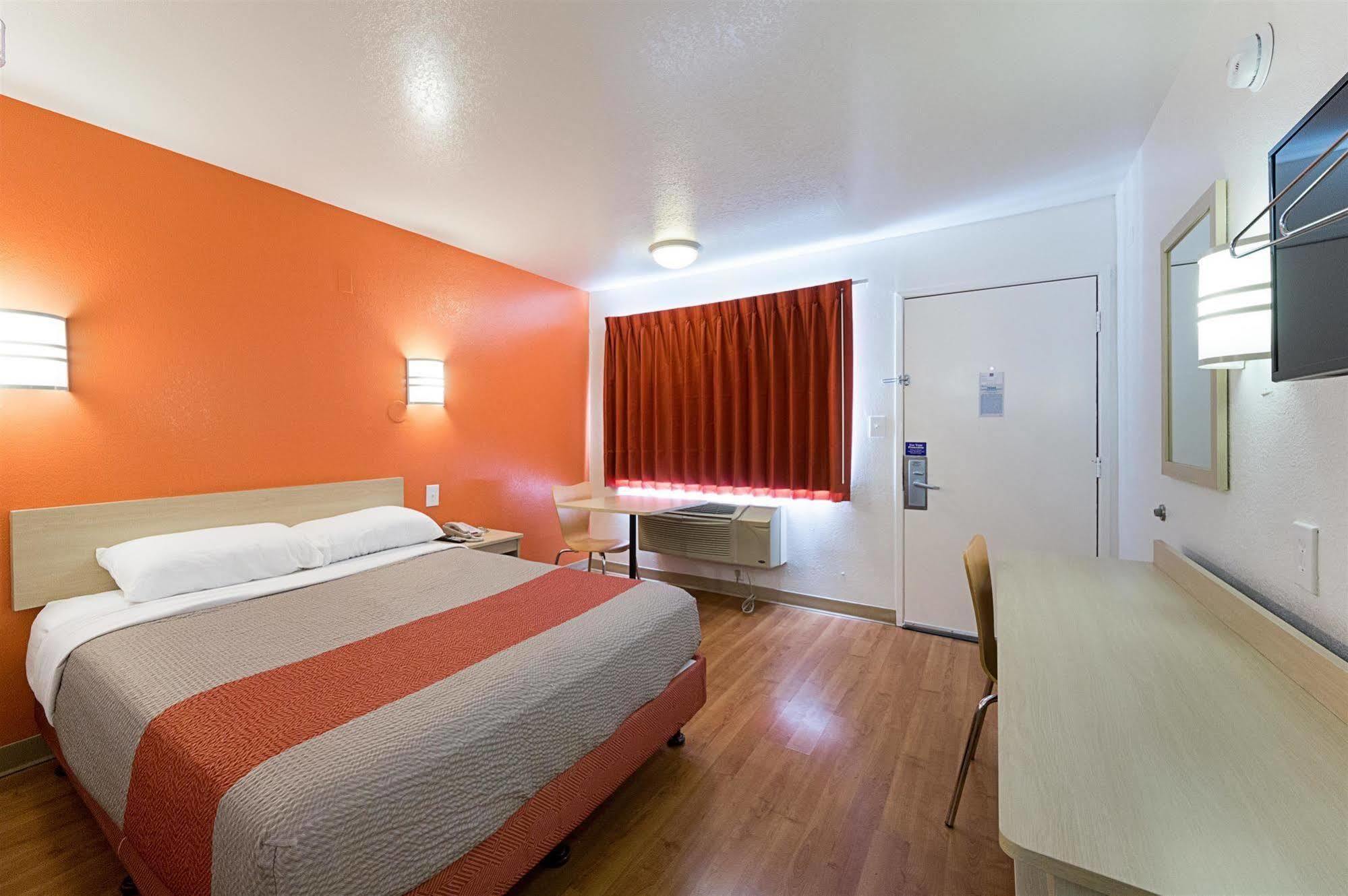 Motel 6-Mcallen, Tx ภายนอก รูปภาพ